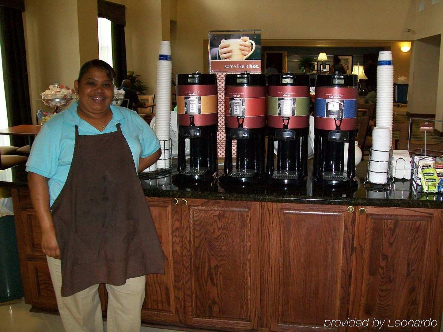 Hampton Inn & Suites Natchez Restaurant photo